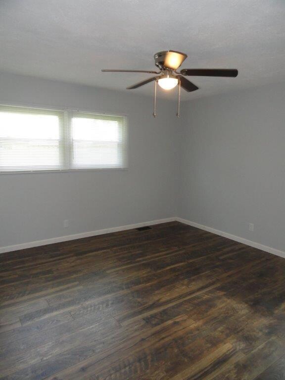 801 Whitthorne St, Shelbyville, TN 37160 - photo 7