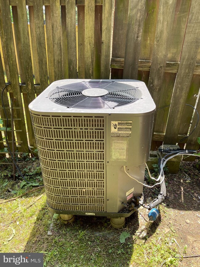 12034 Hallandale Terrace, Bowie, MD 20721 - photo 6