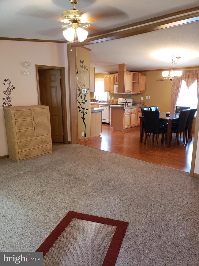 711 Cardinal Dr, Paulsboro, NJ 08066 - photo 7