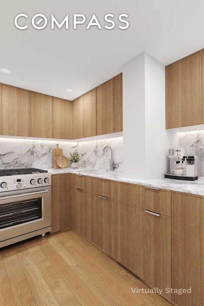 118 Perry St unit J 39, New York, NY 10014 - photo 4