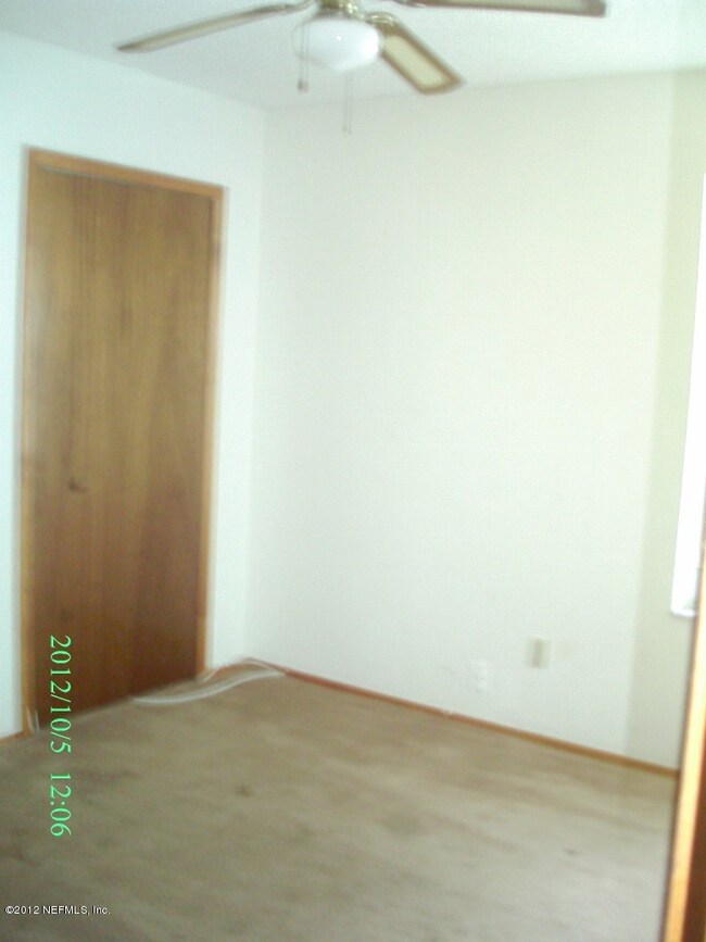 5055 Glen Alan Ct N, Jacksonville, FL 32210 - photo 4