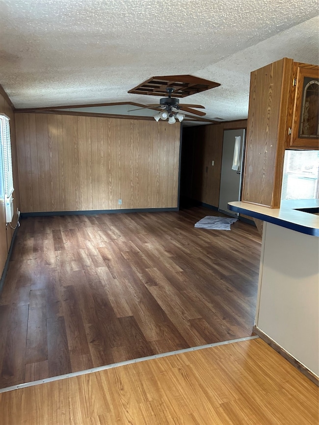 26163 Etta Rd unit 7, Splendora, TX 77372 - photo 2