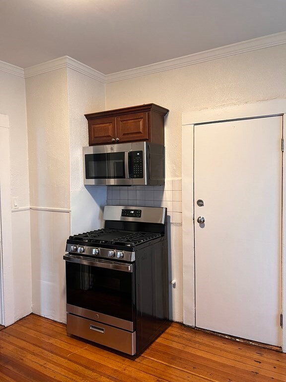 765 Broadway unit 2, Everett, MA 02149 - photo 2