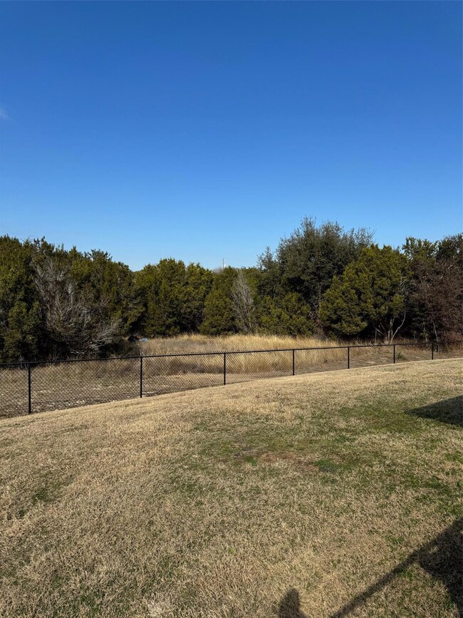 2402 Fox Ct, Granbury, TX 76048 - photo 2