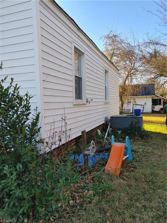 162 Ridge St, Reidsville, NC 27320 - photo 4