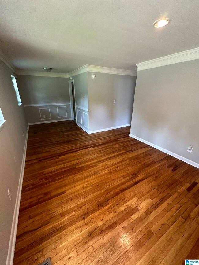 1657 18th Way SW, Birmingham, AL 35211 - photo 7