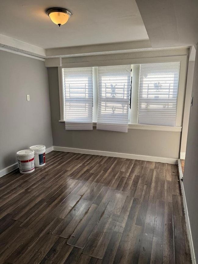 8127 S Coles Ave, Chicago, IL 60617 - photo 6