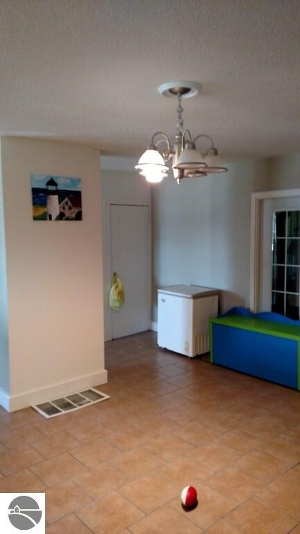 512 S Court St, Au Gres, MI 48703 - photo 3