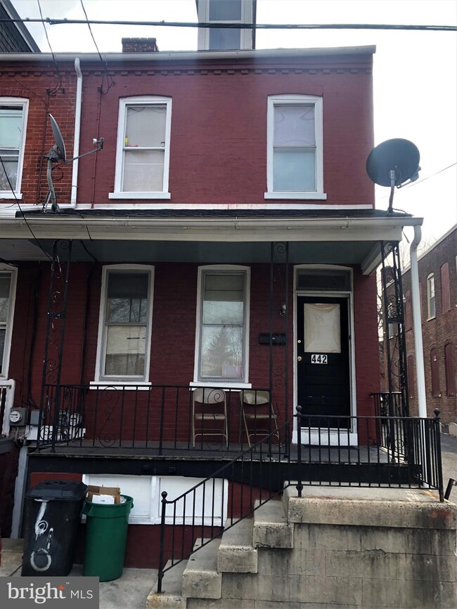 442 Lafayette St, Lancaster, PA 17603 - photo 2