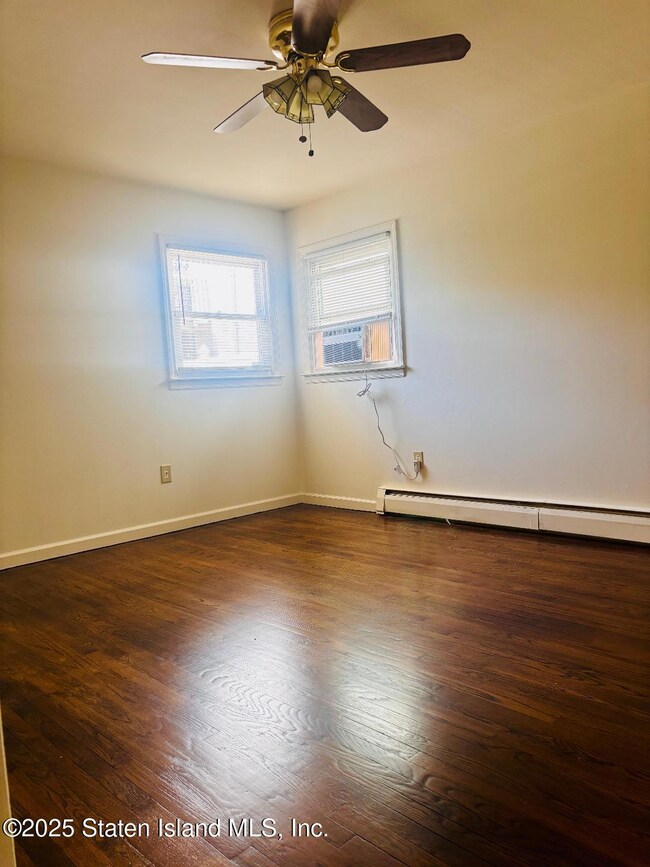 22 Grasmere Ave unit 1, Staten Island, NY 10304 - photo 7