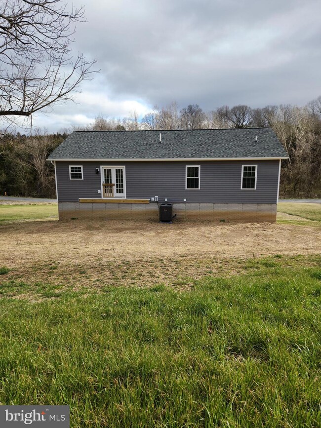 3292 Swover Creek Rd, Edinburg, VA 22824 - photo 5