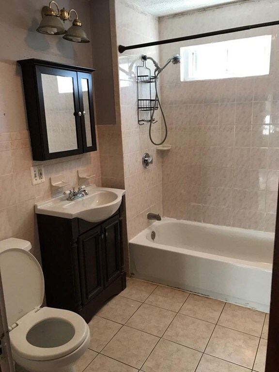 3 Trinity Terrace unit 2, Lynn, MA 01902 - photo 2