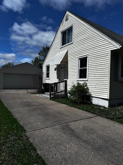 921 Mitchell Ave, Lansing, MI 48917 - photo 4