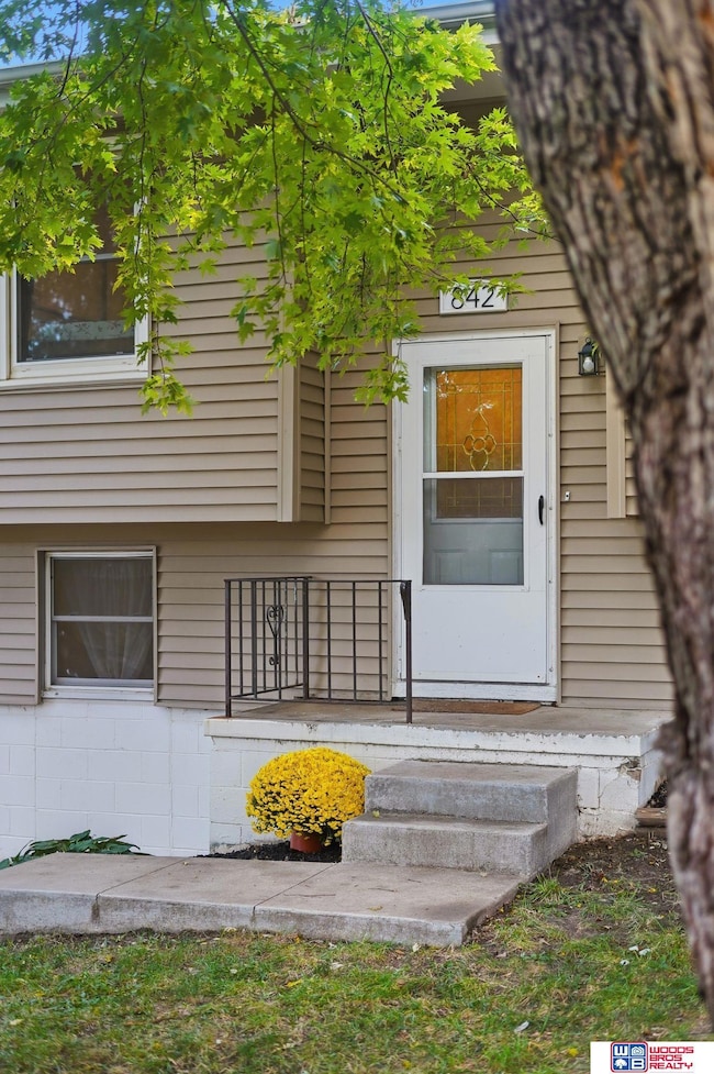 842 W 6th St, Wahoo, NE 68066 - photo 5