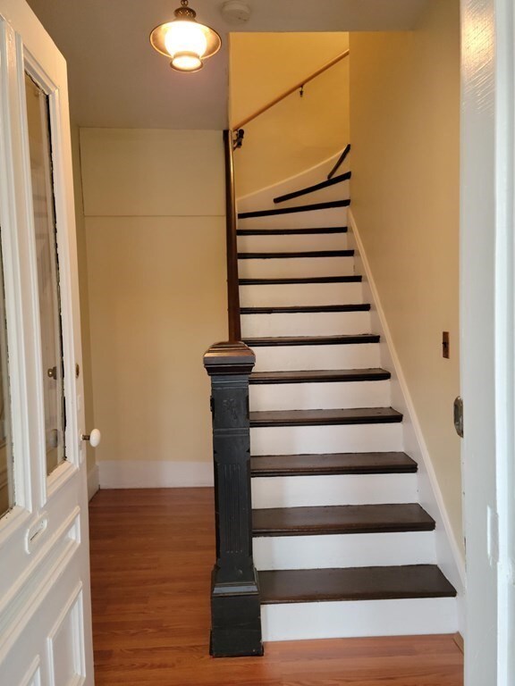 32 Lincoln St unit 2, Needham, MA 02492 - photo 2