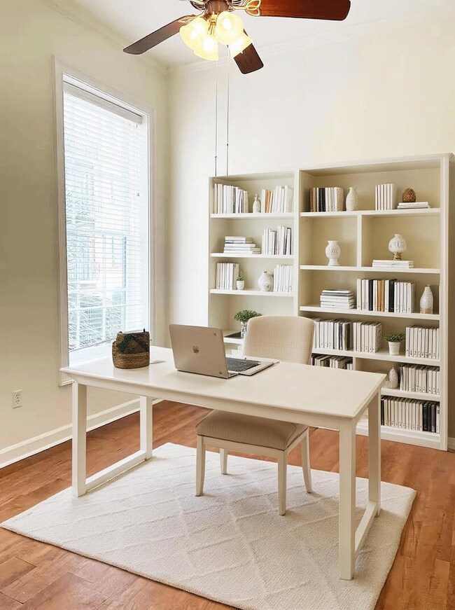 235 King St unit 1, Charleston, SC 29401 - photo 3