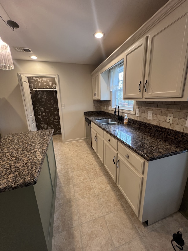 1745 Apache Way, Clarksville, TN 37042 - photo 7