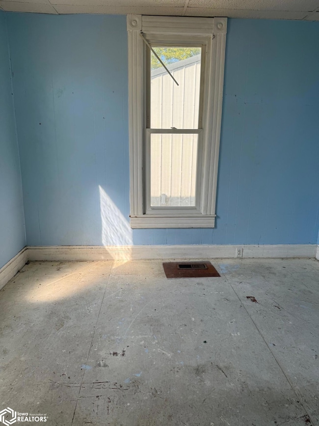 608 W Franklin St, Bloomfield, IA 52537 - photo 4