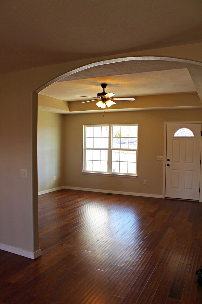 living roomentry way