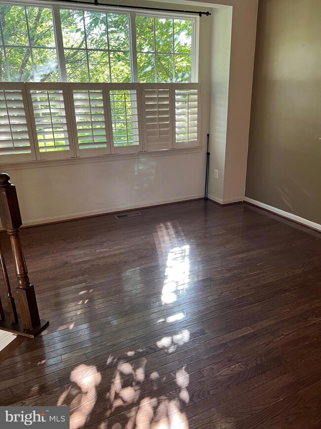 23141 Arora Hills Dr, Clarksburg, MD 20871 - photo 3