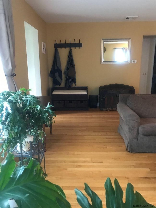 11 Fordham Ct, Albany, NY 12209 - photo 5