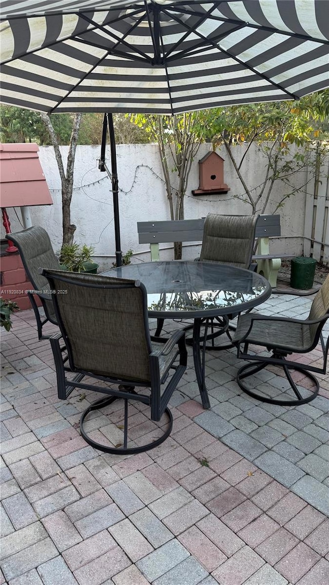 721 NW 135th Way unit A, Plantation, FL 33325 - photo 6