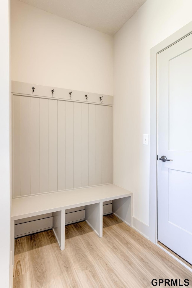 18487 Robin Cir, Omaha, NE 68136 - photo 7