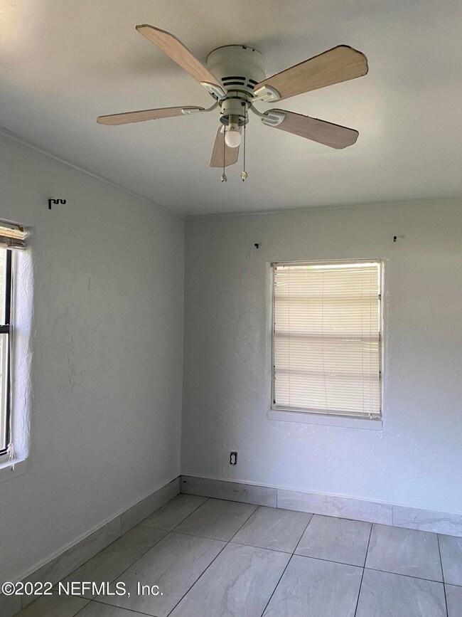 9740 Hogan Rd, Jacksonville, FL 32246 - photo 5