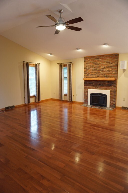 16 Cedar Knoll Dr, Feeding Hills, MA 01030 - photo 4