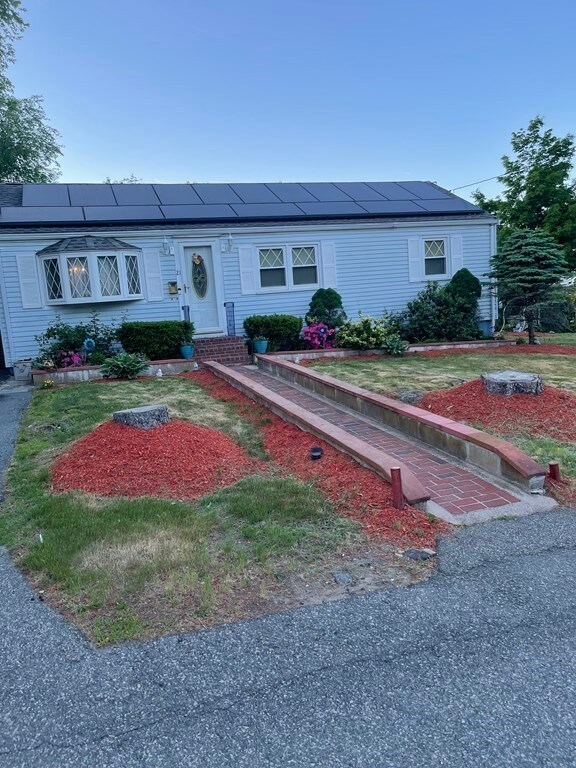 21 Scannell Rd, Randolph, MA 02368 - photo 4