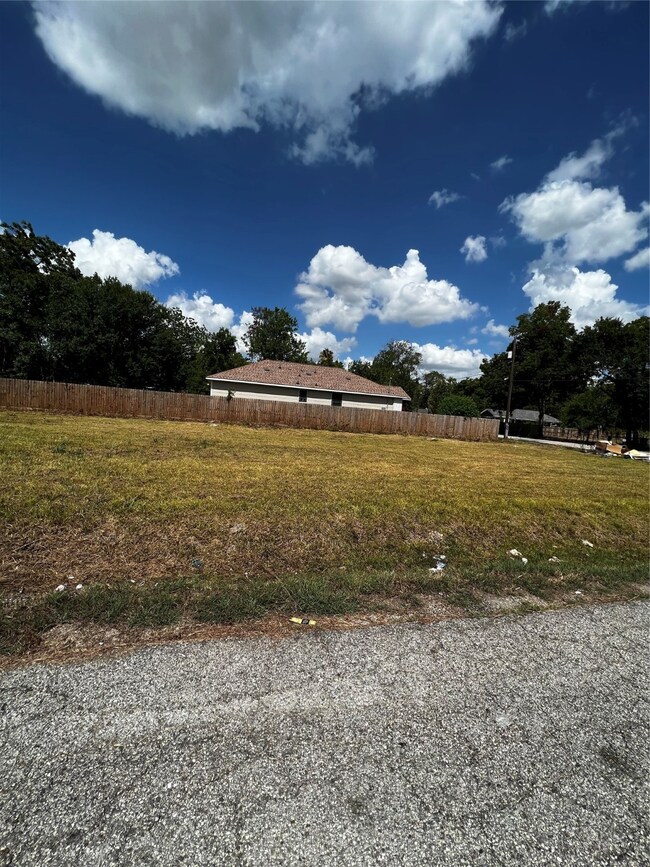 7417 Wileyvale Rd, Houston, TX 77016 - photo 3