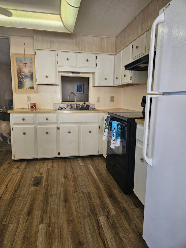 14307 Logan St, Hudson, FL 34667 - photo 2