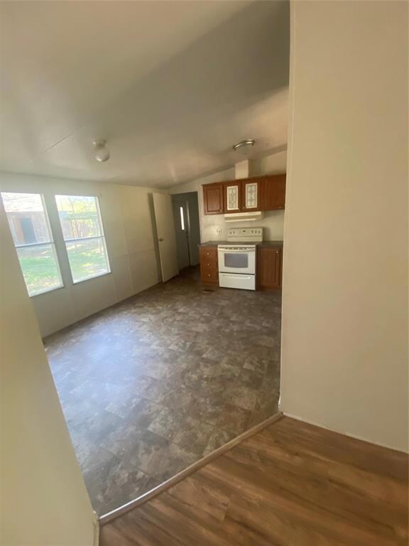 923 E White Tail Dr, Granbury, TX 76049 - photo 4