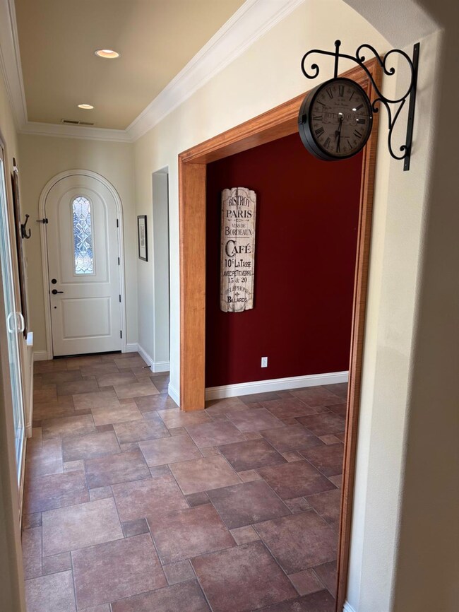 1682 N Dutch Ave, Clovis, CA 93619 - photo 4