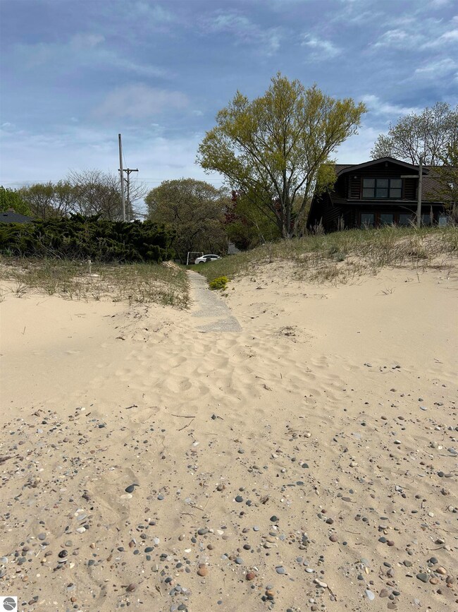 1045 S 11th St, Au Gres, MI 48703 - photo 5