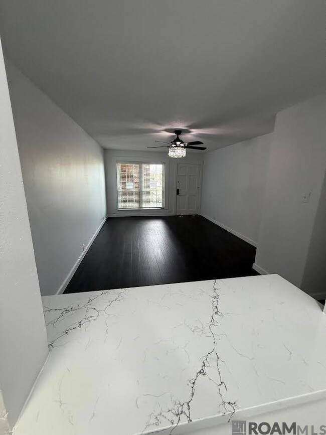 Yorkshire Court Condominums unit 232, Metairie, LA 70002 - photo 4