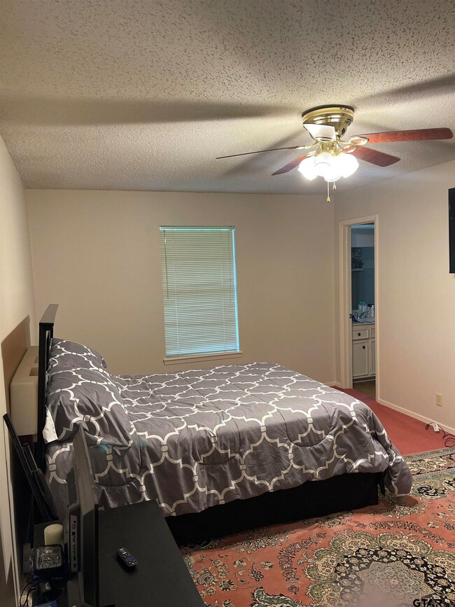 1605 Bowie Cir, Tyler, TX 75701 - photo 5