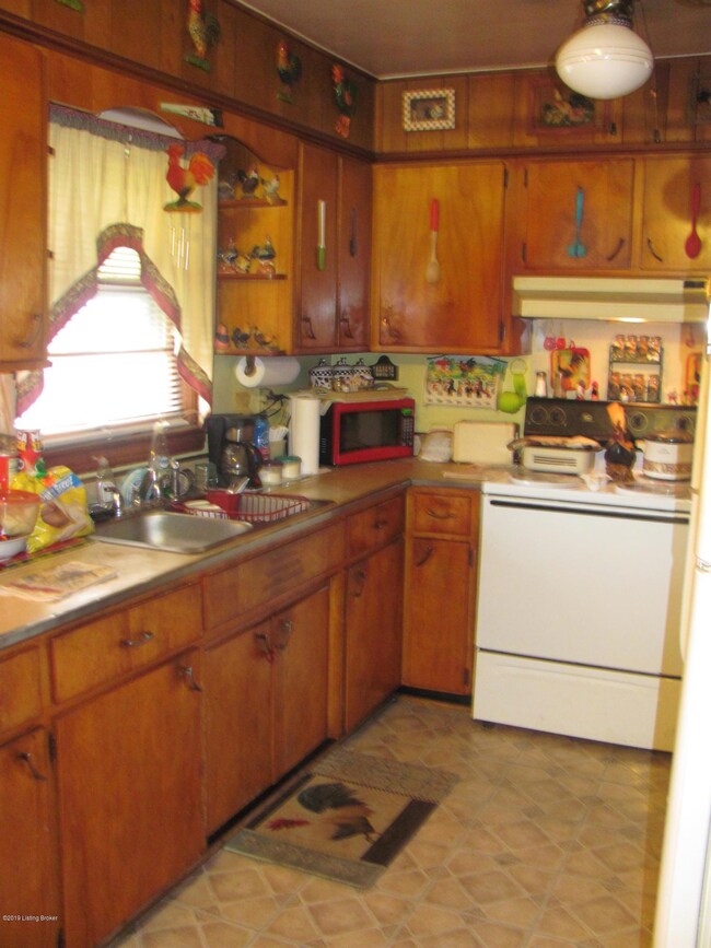 7711 Outer Loop, Louisville, KY 40228 - photo 4