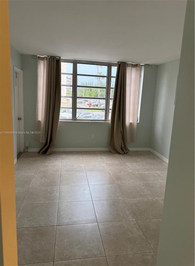 1710 NE 191st St unit 2083, Miami, FL 33179 - photo 4