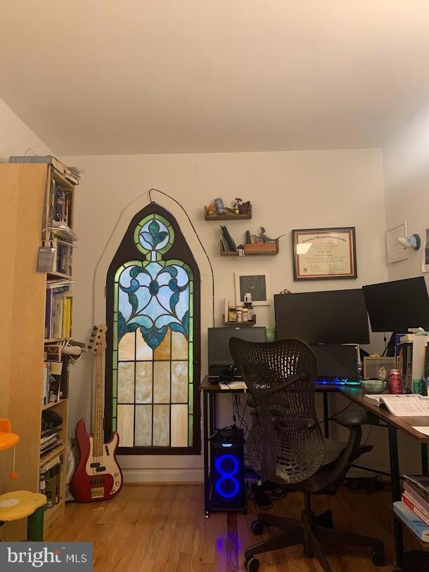 1043 W Barre St, Baltimore, MD 21230 - photo 4