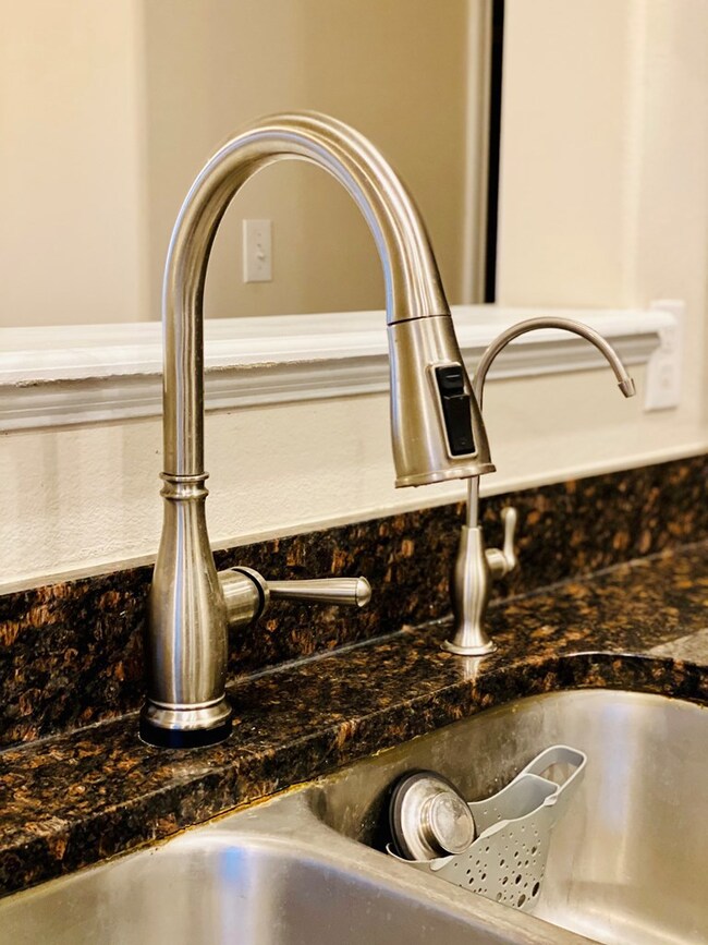 711 E 96th St, Odessa, TX 79765 - photo 6