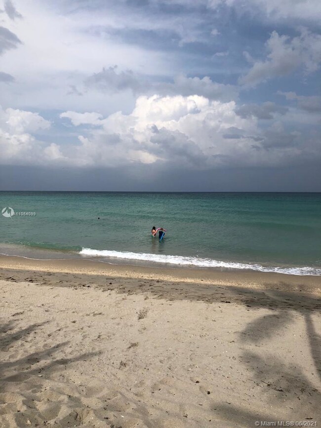 39 SE 12th St, Dania, FL 33004 - photo 4