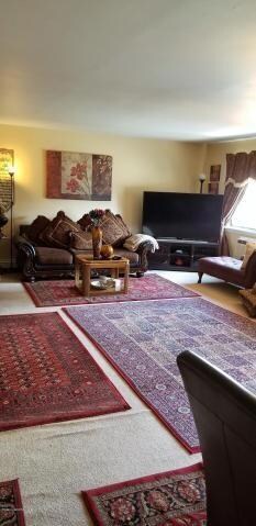 80A Daffodil Ln, Staten Island, NY 10314 - photo 4
