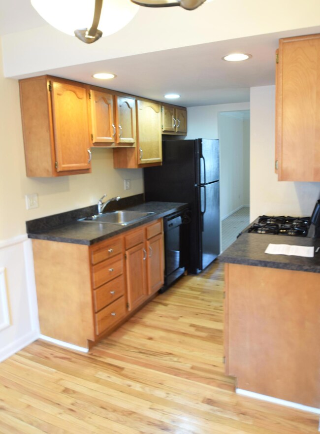Kitchen-Eating Space