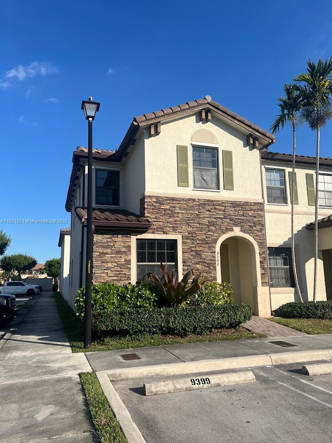 9399 W 33rd Ln, Hialeah, FL 33018 - photo 2