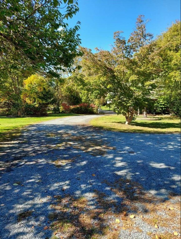 911 East Rd, Tiverton, RI 02878 - photo 5