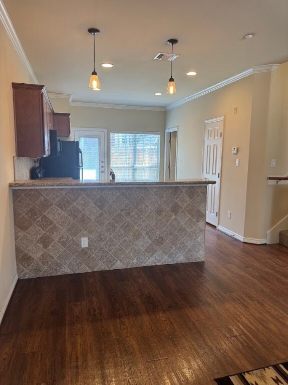 1198 Jones Butler Rd unit 1904, College Station, TX 77840 - photo 2