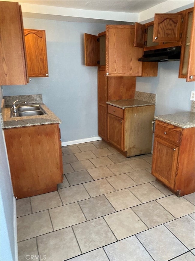 170 E Olive St, San Bernardino, CA 92410 - photo 2