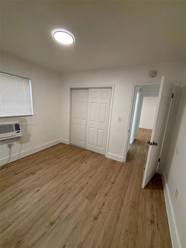 1026 NW 2nd St unit 5, Miami, FL 33128 - photo 6