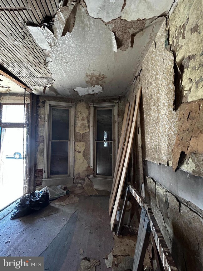 1020 Mckean Ave, Baltimore, MD 21217 - photo 3